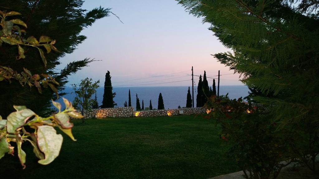 Erofili Villas Лурдата Экстерьер фото